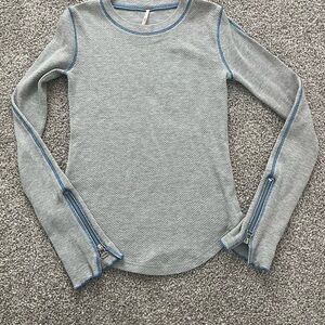 Free People Gray Long Sleeve Top with Blue Stitching Size XS
